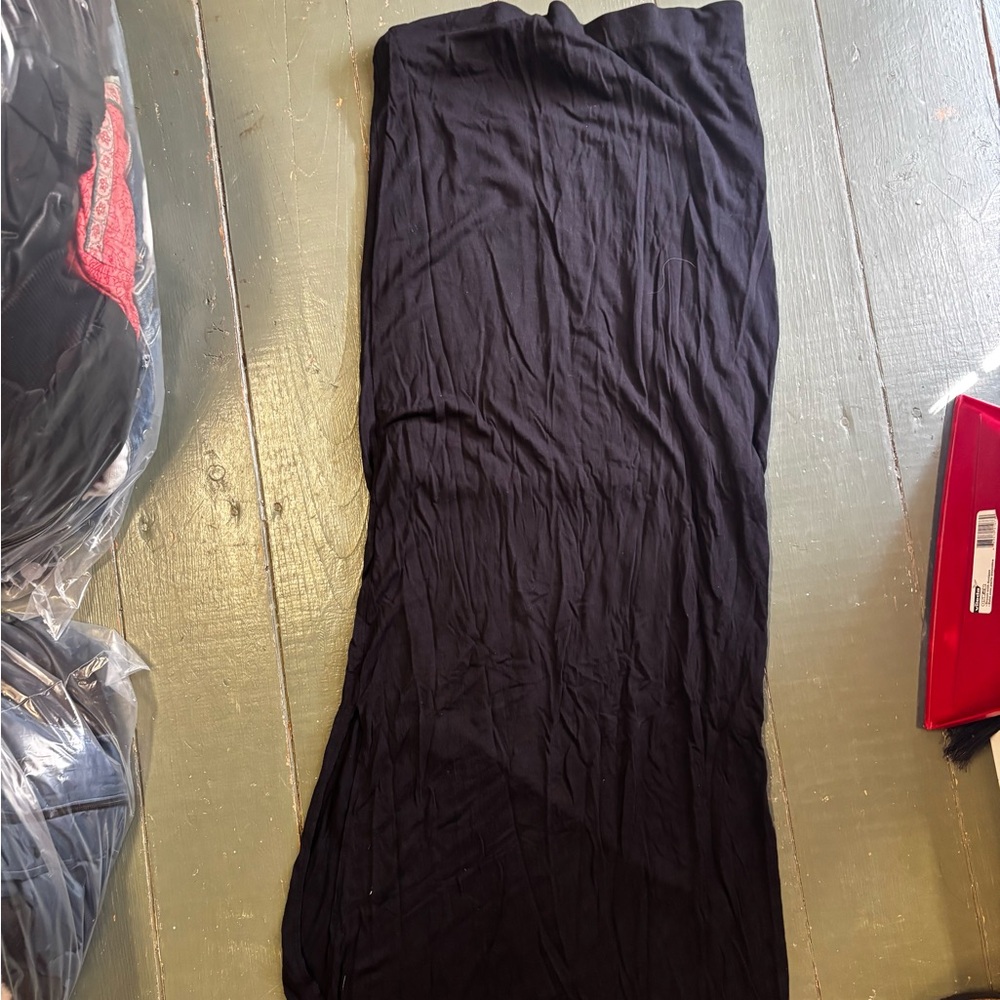 Cove Black Pencil Skirt